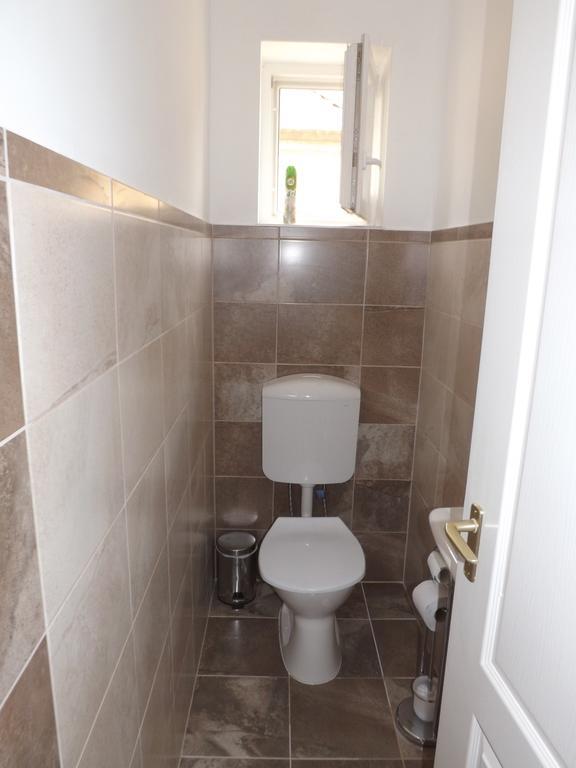 Fagyoengy Apartamento Sárvár Quarto foto